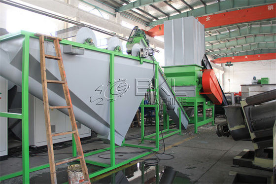 Crushing 250kw PET Recycling Line Bottle Flakes Sorting